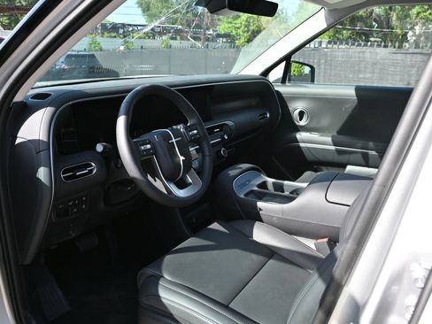 Used 2026 Hyundai Palisade SEL FWD image 15