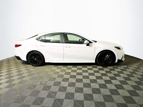Certified 2025 Toyota Camry SE FWD image 11