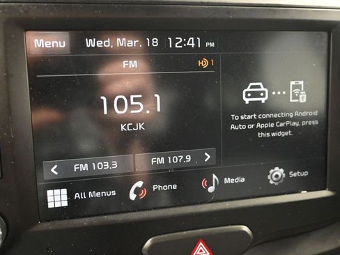 Certified 2025 Kia Soul LX w/ LX Technology Package image 17