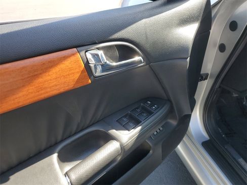 Used 2007 INFINITI M45 Base w/ Technology Pkg image 21