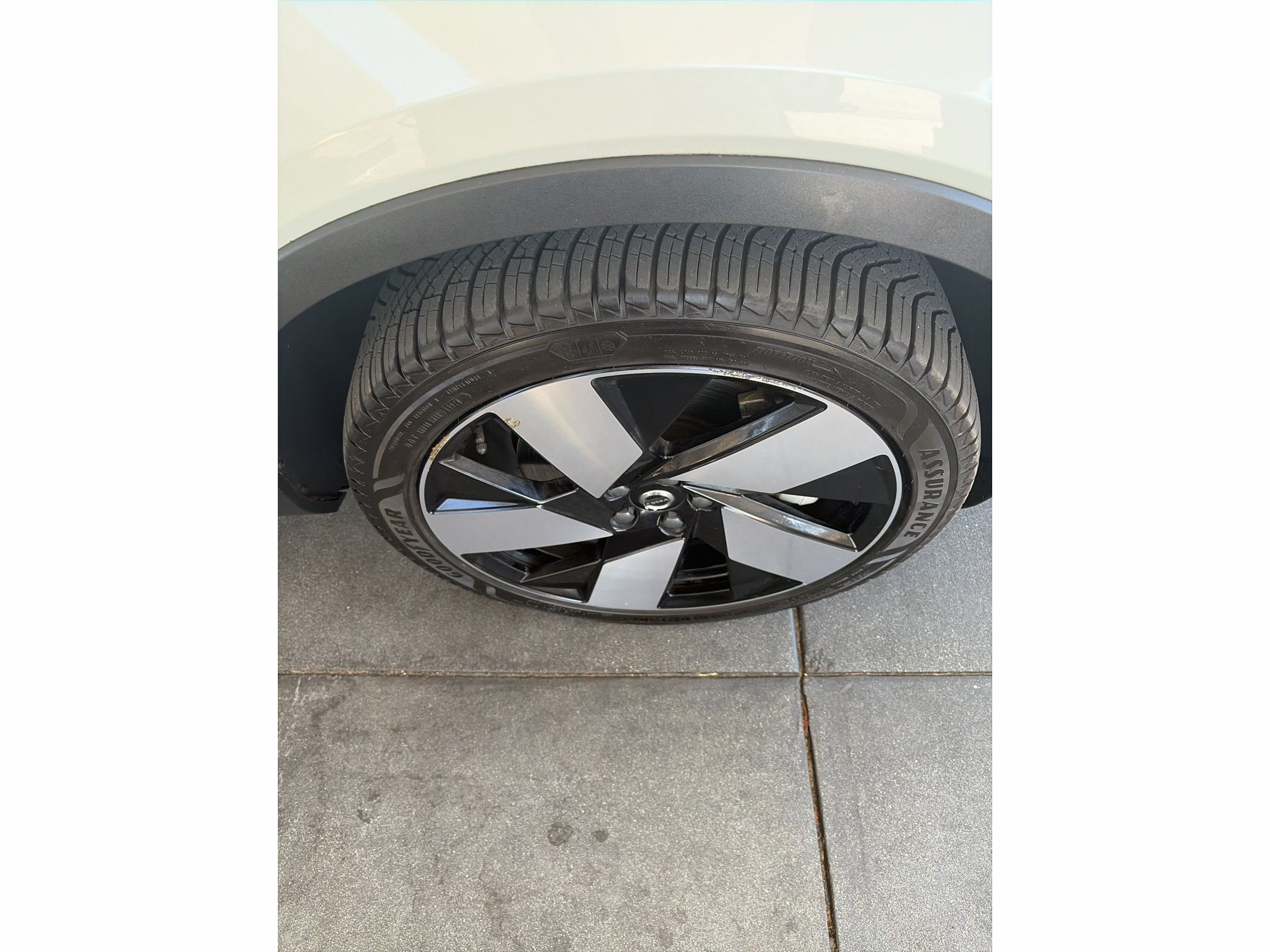 Used 2023 Volvo C40 P8 Recharge Ultimate AWD/4WD image 15