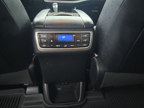 Used 2018 Toyota Highlander Limited Platinum image 20