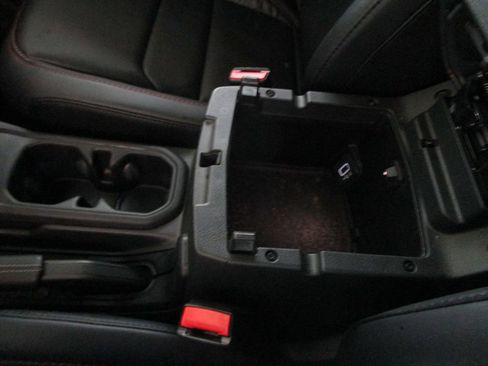 Used 2024 Jeep Wrangler Unlimited Rubicon image 46