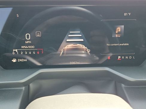 Used 2026 GMC Acadia Elevation w/ Elevation Premium Package FWD image 12