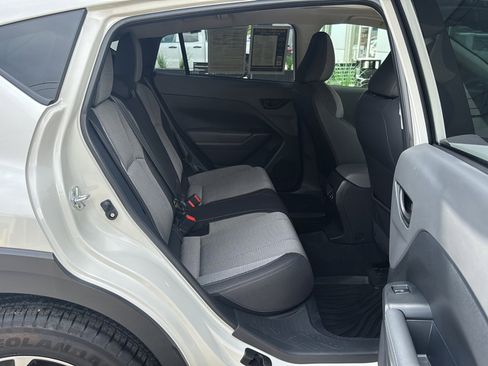 Used 2024 Subaru Crosstrek 2.0i Premium AWD/4WD image 19