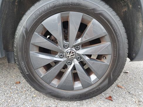 Used 2024 Volkswagen Taos S image 22