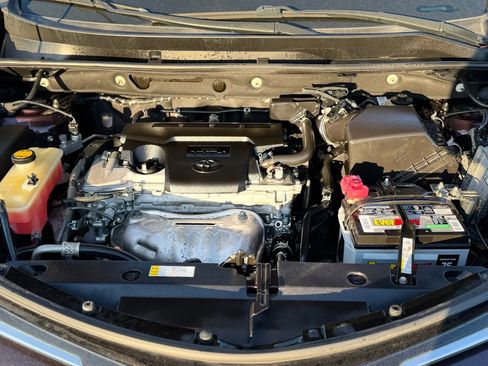 Used 2017 Toyota RAV4 XLE FWD image 38