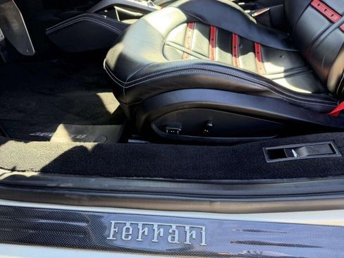 Used 2018 Ferrari 488 GTB image 22