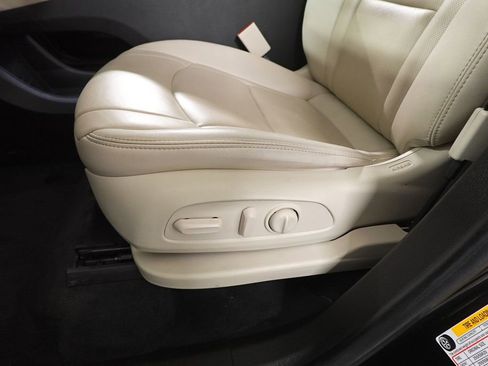 Used 2022 Buick Enclave Essence w/ Experience Buick Package image 11