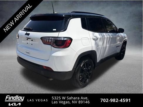 Used 2022 Jeep Compass Latitude w/ Convenience Group FWD image 5