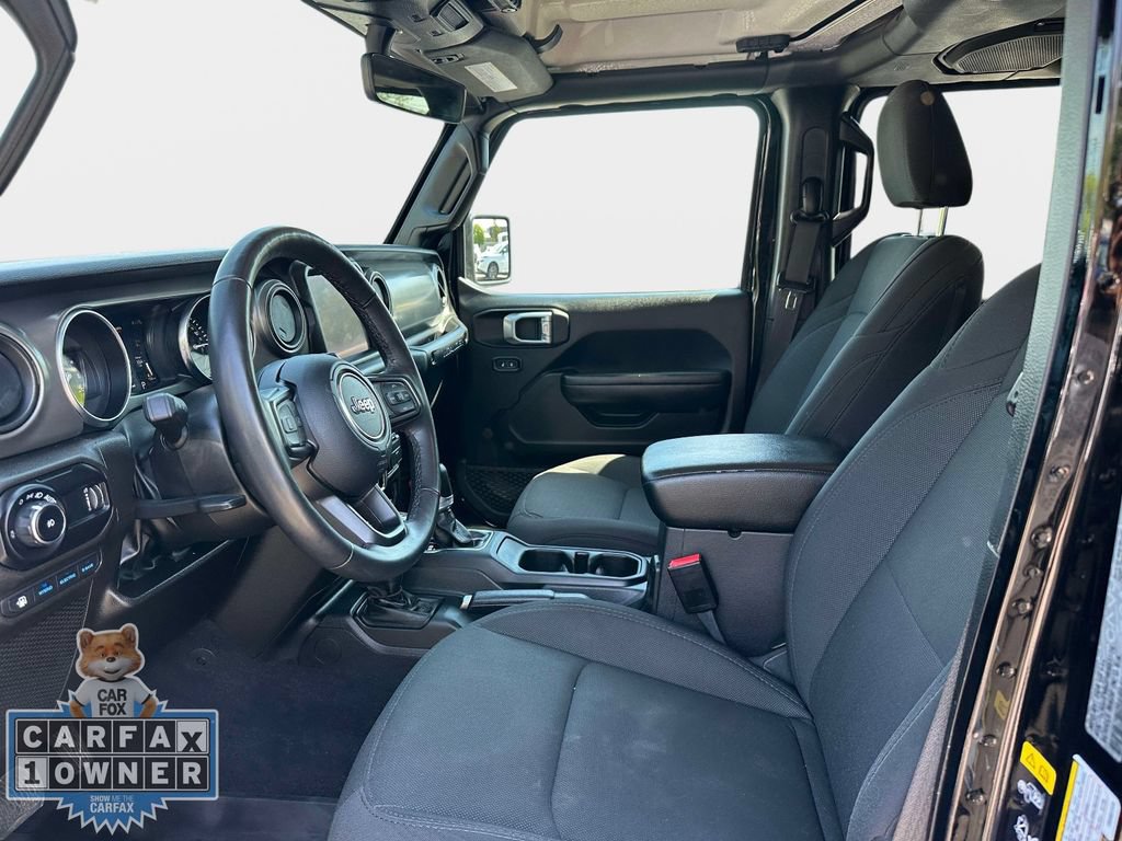 Used 2023 Jeep Wrangler Unlimited w/ Cold Weather Group AWD/4WD image 17