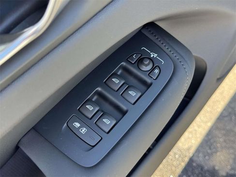 Certified 2026 Volvo XC60 B5 Plus w/ Climate Package image 15