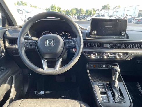 Used 2025 Honda CR-V EX image 13