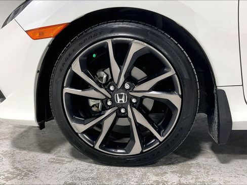 Used 2020 Honda Civic Sport image 11