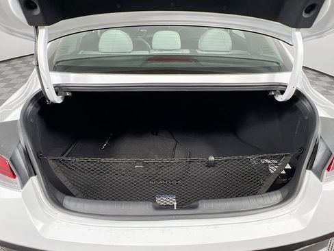 New 2025 Hyundai Elantra Limited image 25