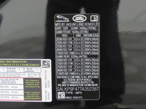 New 2026 Land Rover Range Rover SE image 31