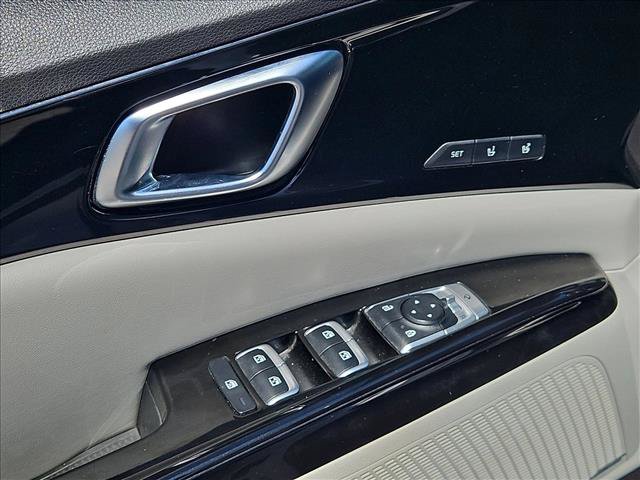 Used 2022 Kia Carnival SX Prestige FWD image 12