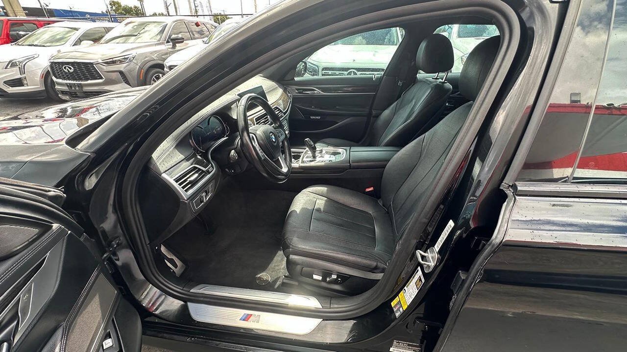 Used 2017 BMW 740e xDrive AWD/4WD image 13