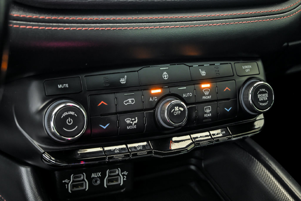 Used 2023 Dodge Durango R/T w/ Blacktop Package AWD/4WD image 22