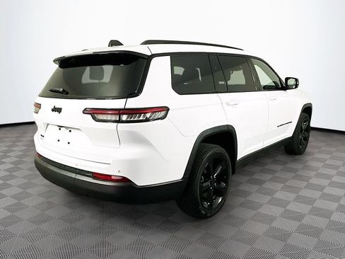 Used 2023 Jeep Grand Cherokee L Laredo AWD/4WD image 12