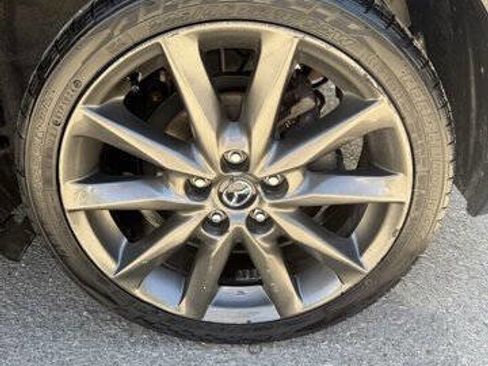 Used 2018 MAZDA MAZDA3 Touring FWD image 11
