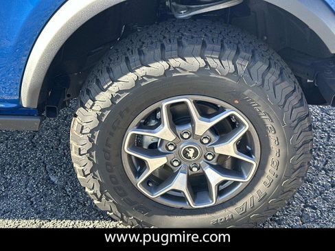 Used 2024 Ford Bronco Badlands image 12