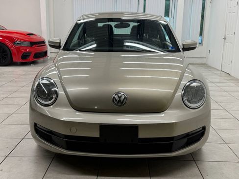 Used 2012 Volkswagen Beetle 2.5 FWD image 2