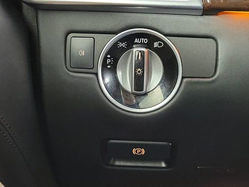 Used 2018 Mercedes-Benz GLS 550 4MATIC image 31