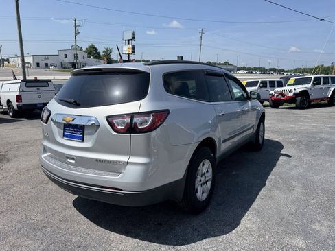 Used 2016 Chevrolet Traverse LS FWD image 4