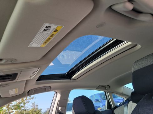 Used 2024 Honda Accord EX image 19