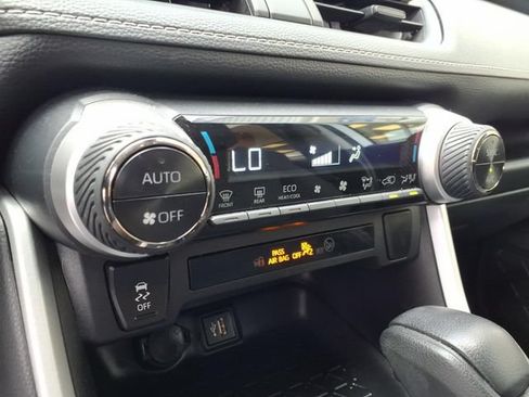 Used 2024 Toyota RAV4 XLE AWD/4WD image 14