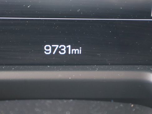 Used 2024 GMC Acadia Denali w/ LPO, Floor Liner Package AWD/4WD image 28