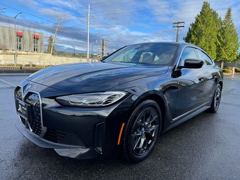 Used 2023 BMW i4 eDrive40 image 4