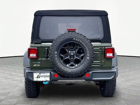 Used 2023 Jeep Wrangler Unlimited w/ Cold Weather Group AWD/4WD image 6