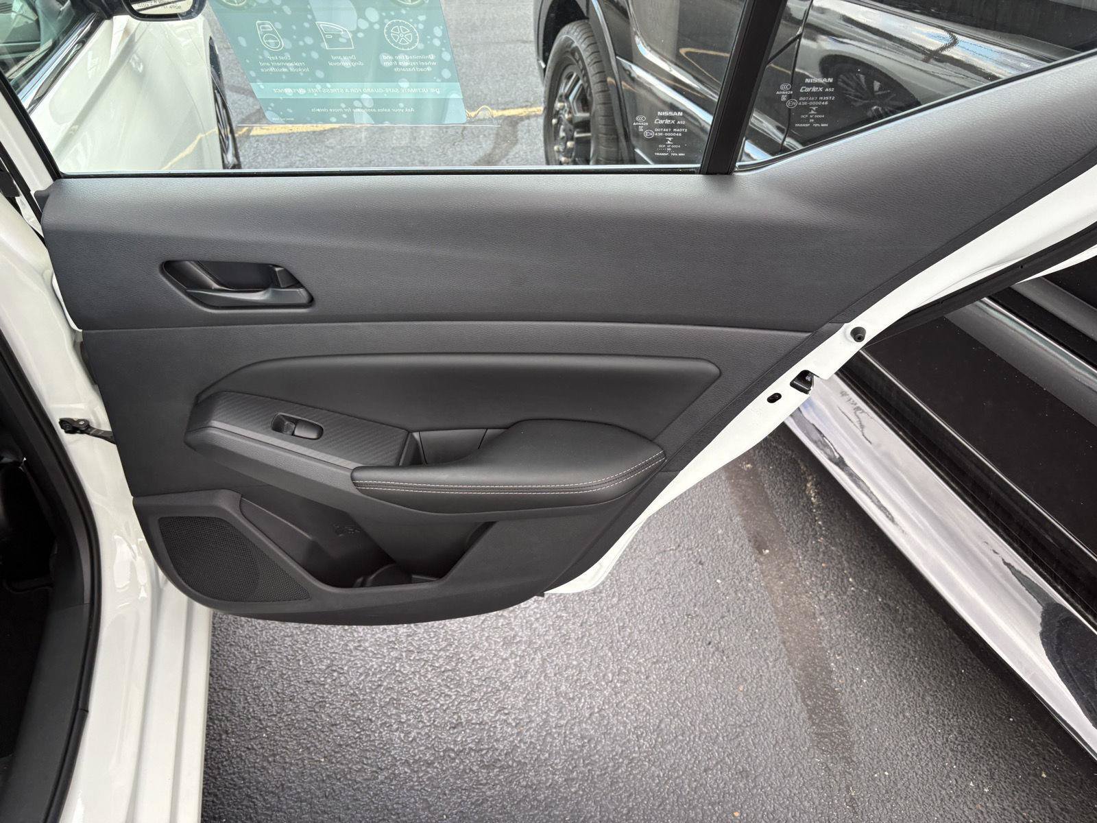 Used 2025 Nissan Altima 2.5 SV FWD image 25