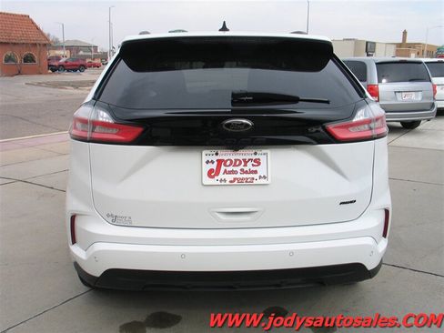 Used 2024 Ford Edge SE w/ Black Appearance Package AWD/4WD image 26