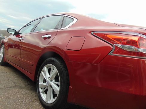 Used 2014 Nissan Altima 2.5 SV image 15