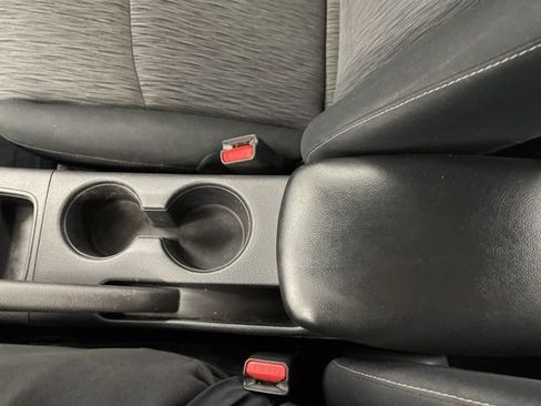 Used 2014 Nissan Sentra SV image 39