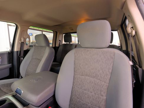 Used 2018 RAM 1500 Big Horn image 24