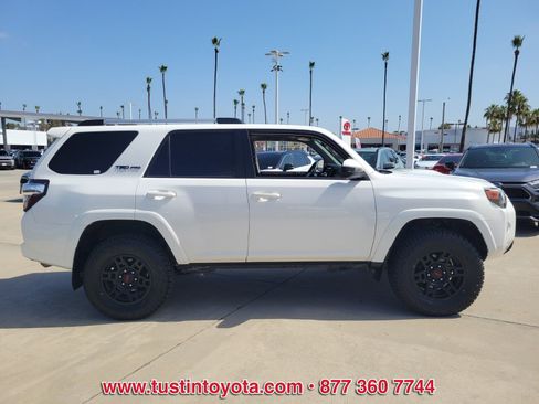 Used 2018 Toyota 4Runner TRD Pro AWD/4WD image 3
