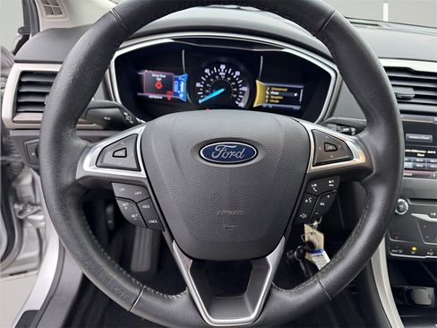 Used 2014 Ford Fusion Energi SE image 21