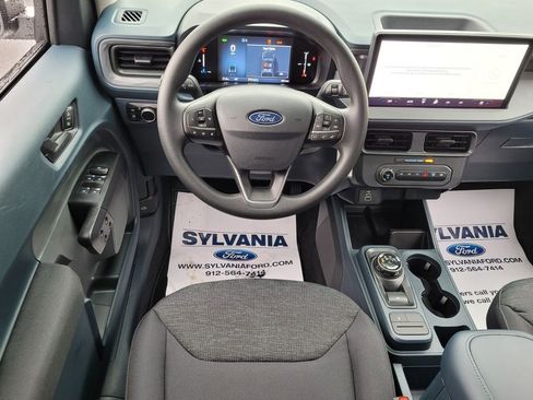 New 2025 Ford Maverick XL image 7
