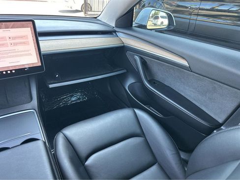 Used 2023 Tesla Model 3 Standard Range image 18