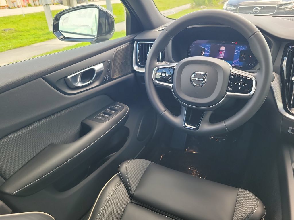 Used 2024 Volvo S60 B5 Plus w/ Climate Package AWD/4WD image 16
