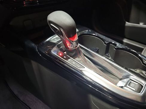 New 2025 Chevrolet Trax RS w/ Sunroof Package image 16