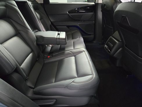 New 2026 Lincoln Nautilus Premier AWD/4WD image 18