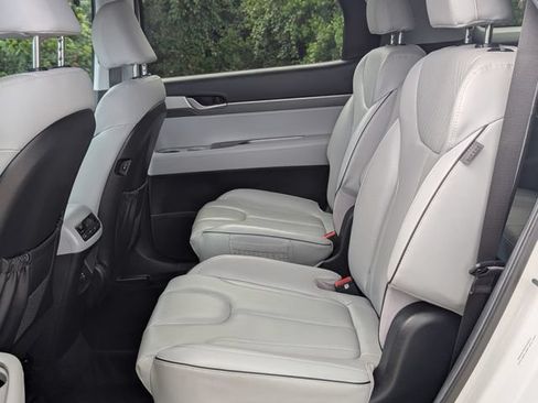 Used 2025 Hyundai Palisade SEL FWD image 23