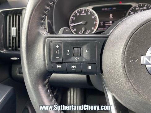 Used 2024 Nissan Pathfinder SV AWD/4WD image 21