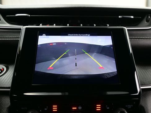 Used 2024 Jeep Grand Cherokee L Laredo image 19