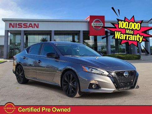 Certified 2022 Nissan Altima 2.5 SR w/ Midnight Edition Package image 1